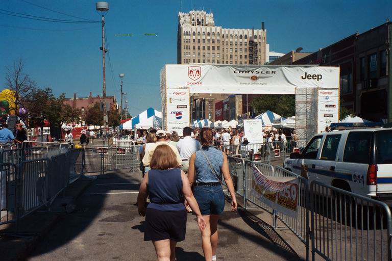 [ABE2002_01.jpg thumbnail]