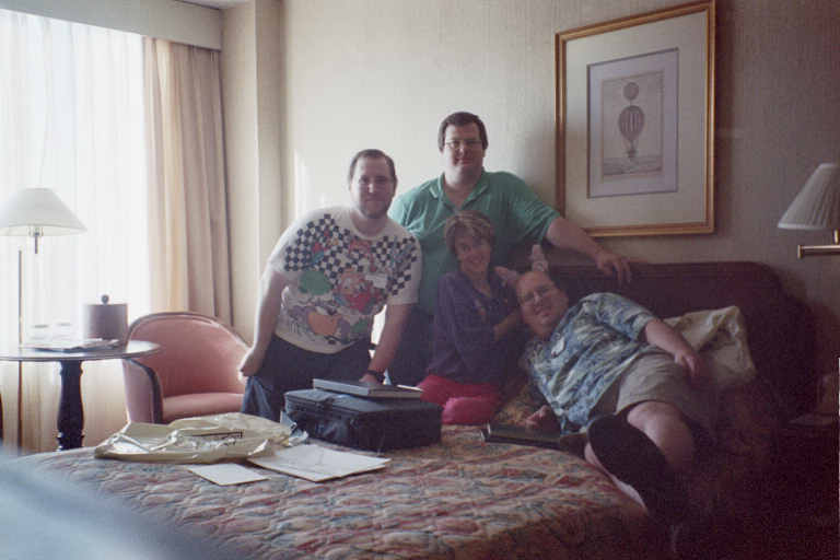 [AC2002_010.jpg thumbnail]