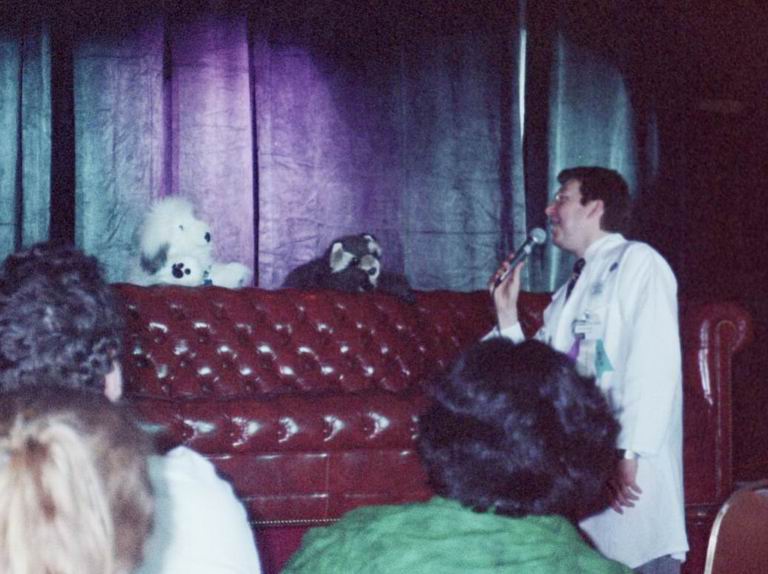 [AC2002_021.jpg thumbnail]