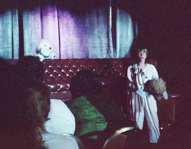 [AC2002_023.jpg thumbnail]