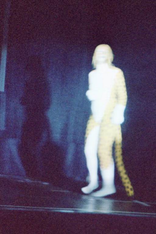 [AC2002_049.jpg thumbnail]