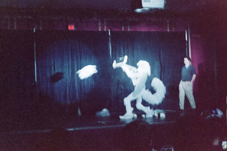 [AC2002_056.jpg thumbnail]