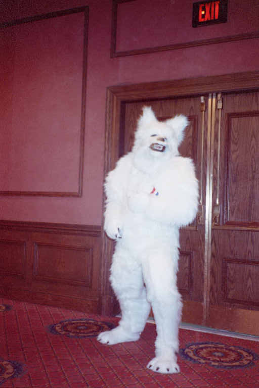 [AC2002_063.jpg thumbnail]