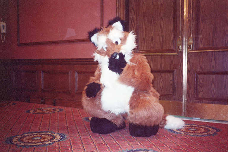 [AC2002_064.jpg thumbnail]