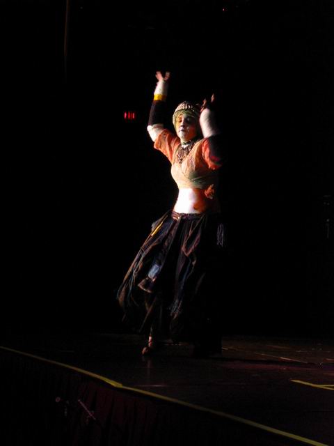 [ac2003_143.jpg thumbnail]