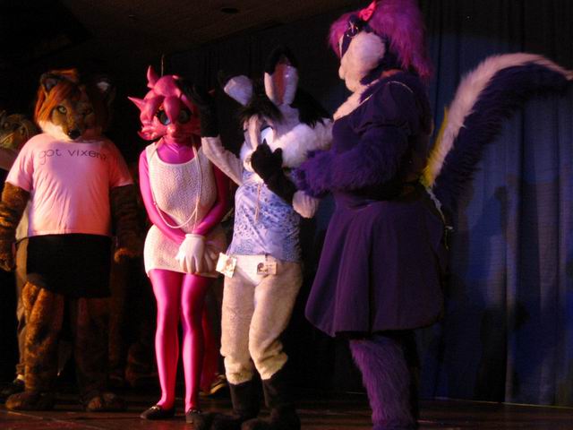 [ac2003_176.jpg thumbnail]