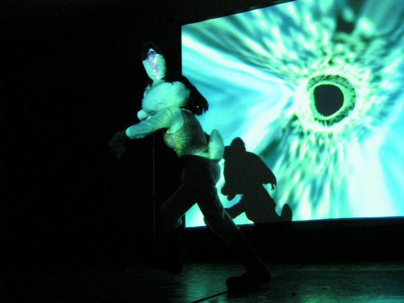 [AC2004_029.jpg thumbnail]