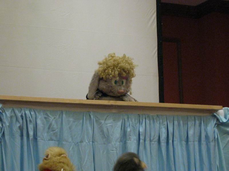 [AC2004_031.jpg thumbnail]