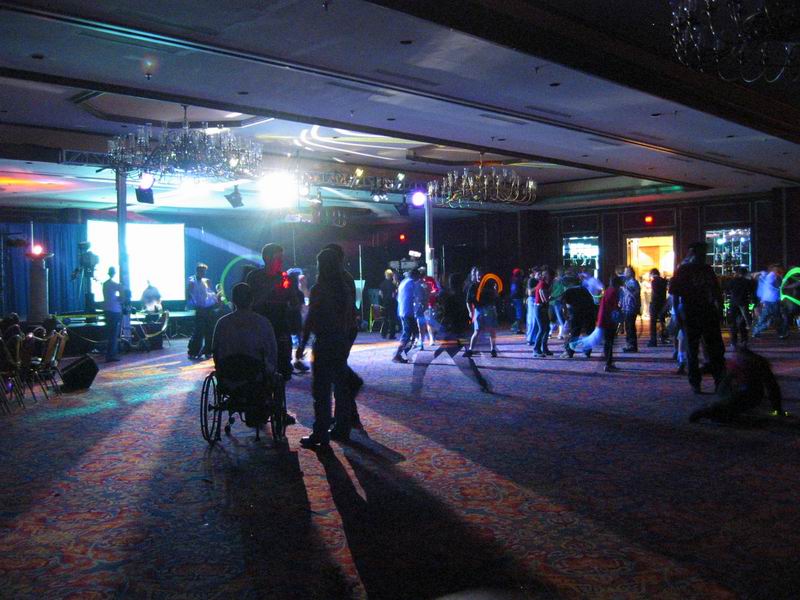 [AC2004_046.jpg thumbnail]