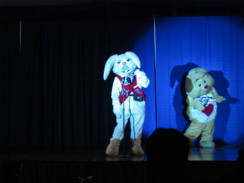 [AC2004_060.jpg thumbnail]