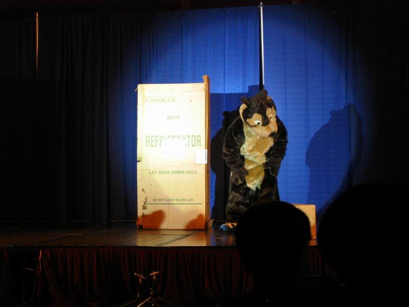 [AC2004_105.jpg thumbnail]