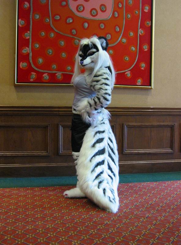 [AC2004_182.jpg thumbnail]