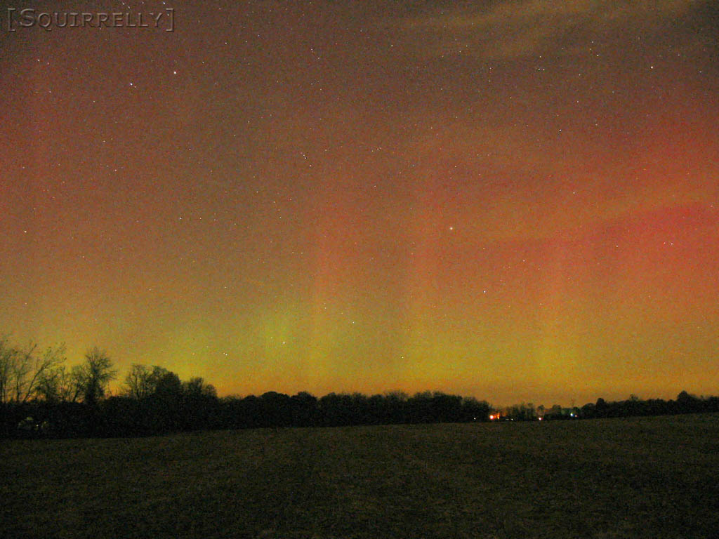 [Aurora20031030_8.jpg thumbnail]