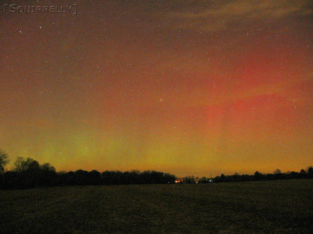 [Aurora20031030_9.jpg thumbnail]