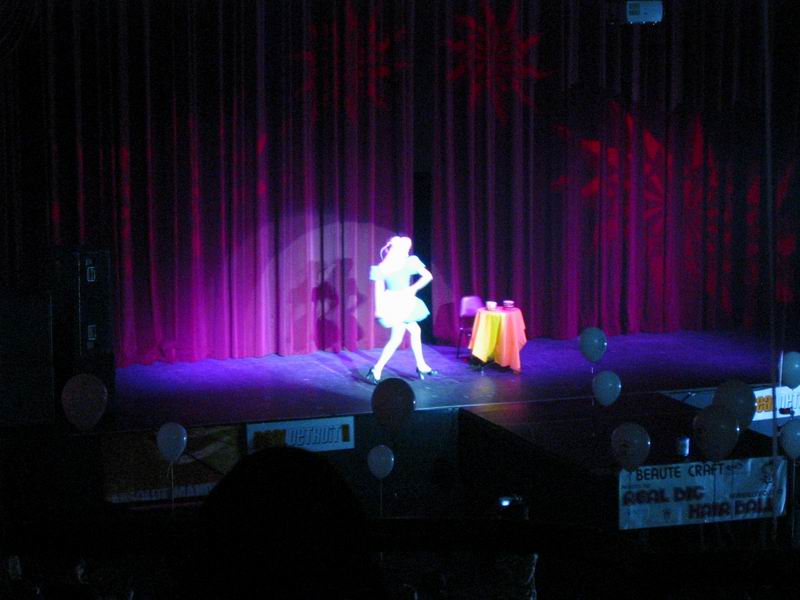 [104-0430_IMG.JPG thumbnail]