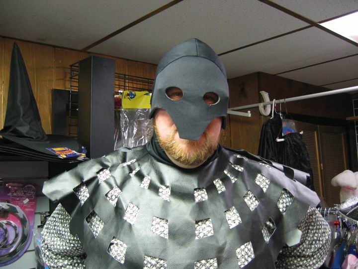 [Halloween2003_21.jpg thumbnail]