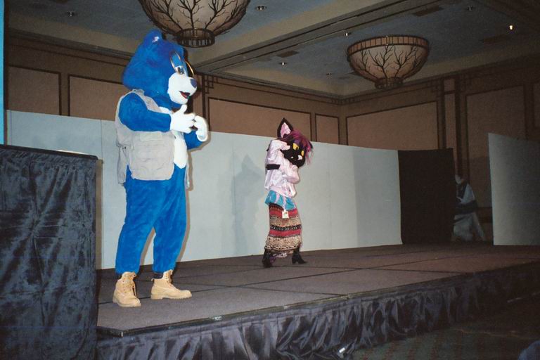[MFF2002_10.jpg thumbnail]