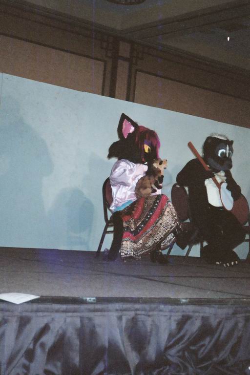 [MFF2002_18.jpg thumbnail]