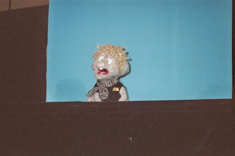 [MFF2002_30.jpg thumbnail]