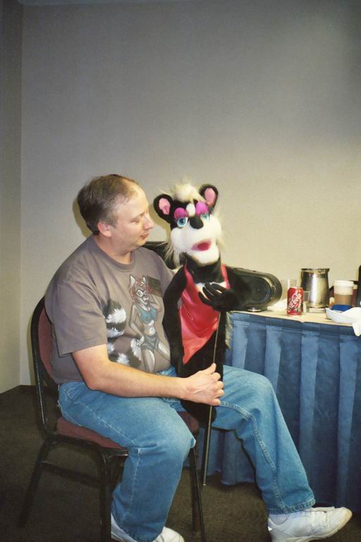 [MFF2002_41.jpg thumbnail]