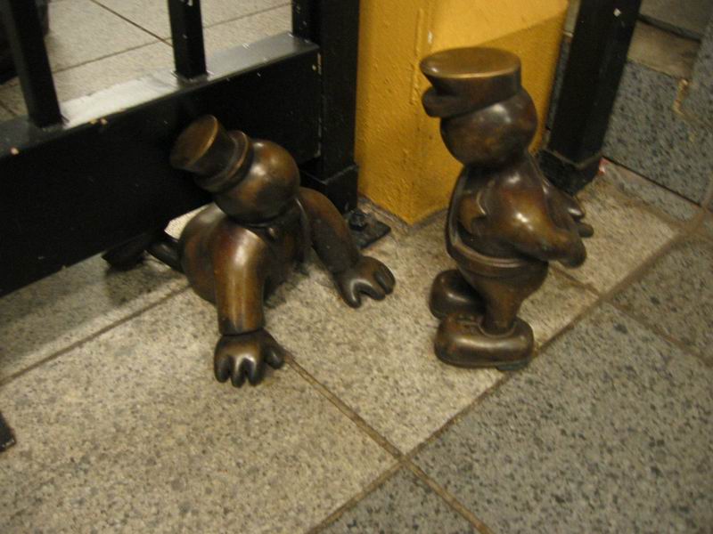 [NY2004_015.jpg thumbnail]