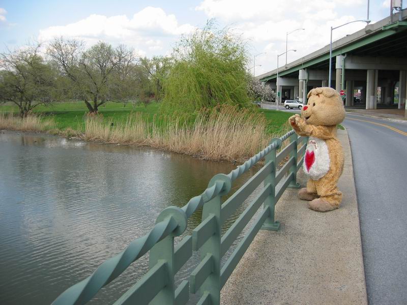 [NY2004_042.jpg thumbnail]