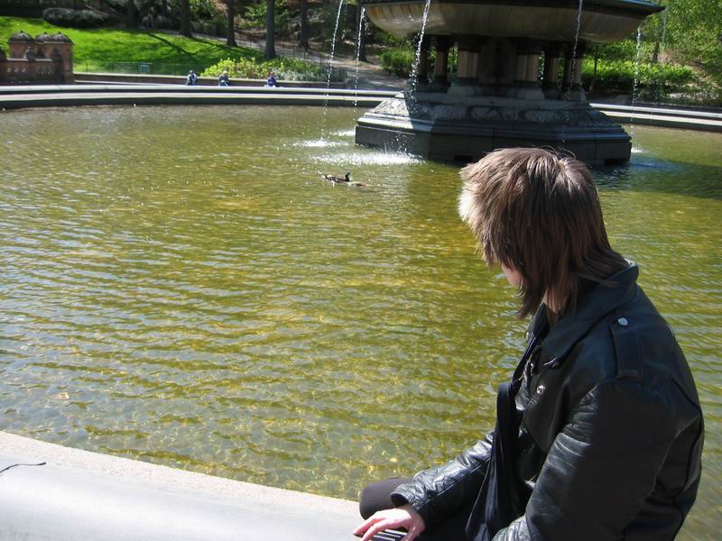 [NY2004_071.jpg thumbnail]