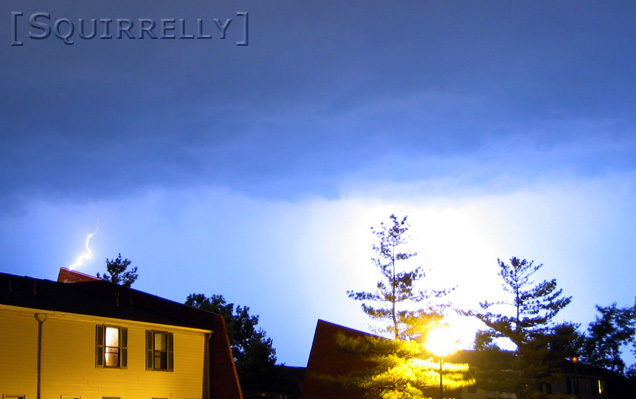 [Storm01_02.jpg thumbnail]