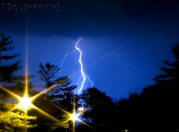 [Storm01_07.jpg thumbnail]