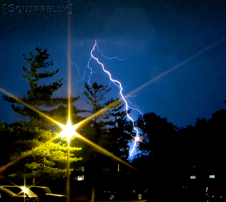 [Storm01_10.jpg thumbnail]