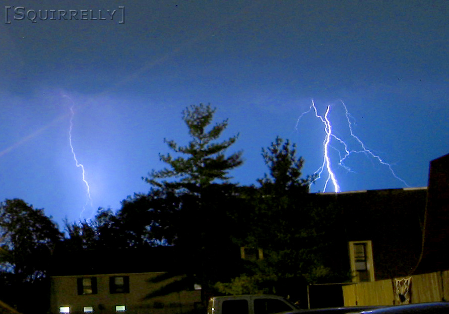 [Storm01_12.jpg thumbnail]