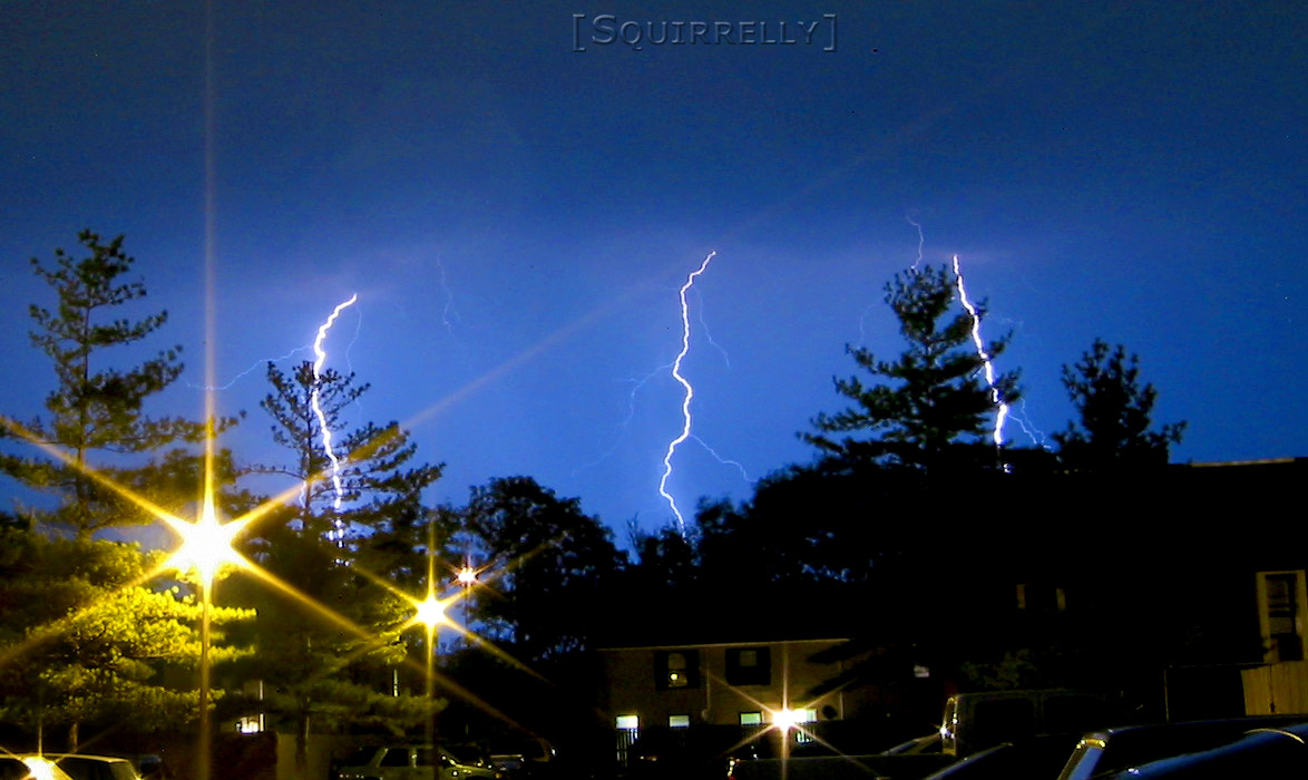 [Storm01_13.jpg thumbnail]