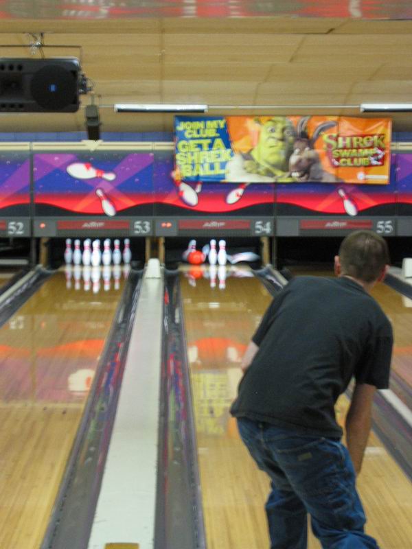 [TrekBowl2004_03.jpg thumbnail]