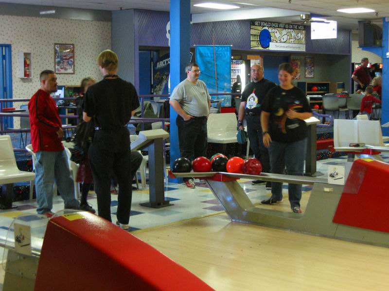 [TrekBowl2004_05.jpg thumbnail]